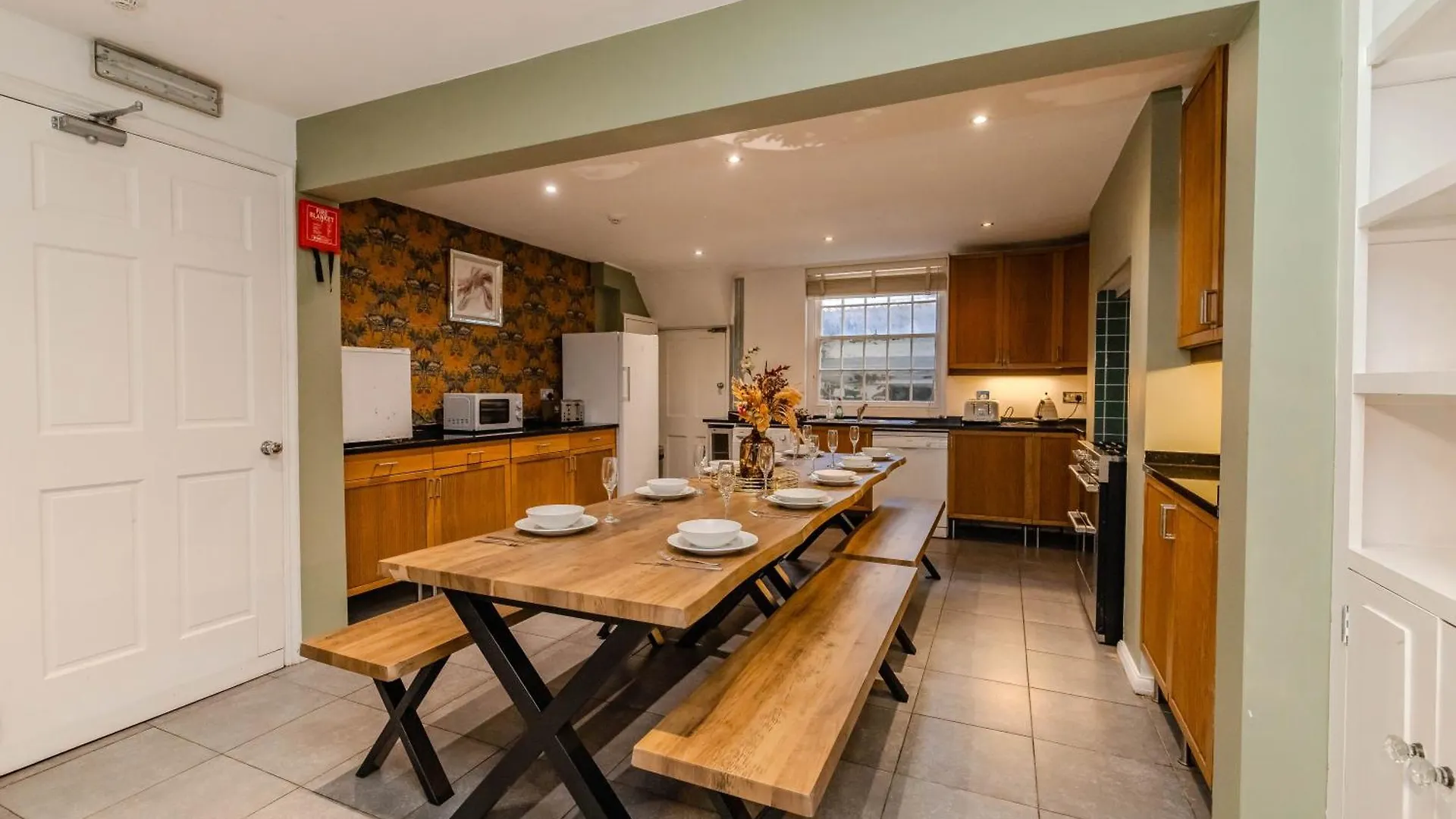 Grand Kemptown Residence L Spacious 5-Bedroom With Private Patio Brighton Apartment