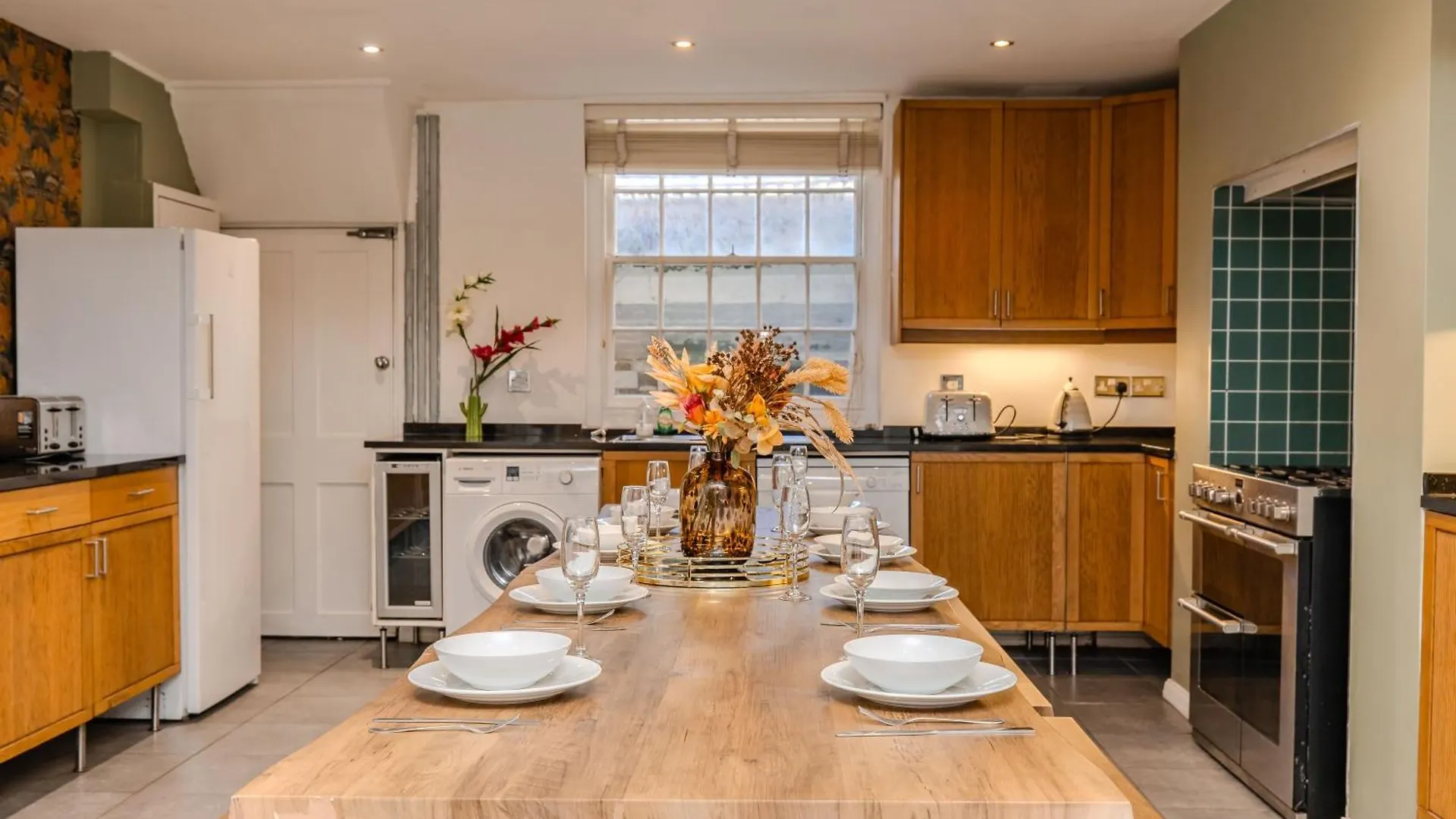 Apartment Grand Kemptown Residence L Spacious 5-Bedroom With Private Patio Brighton United Kingdom