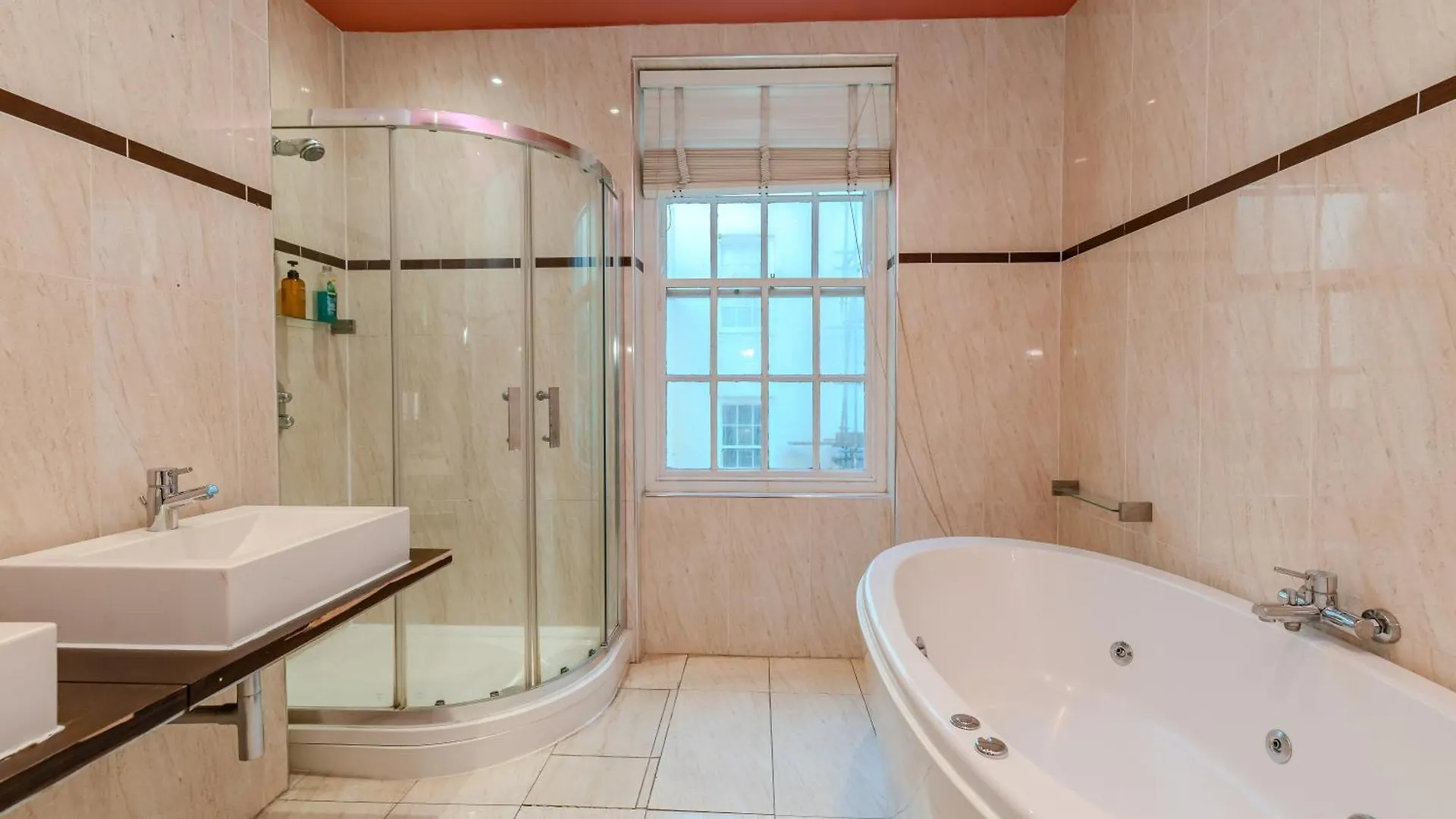 Grand Kemptown Residence L Spacious 5-Bedroom With Private Patio Brighton