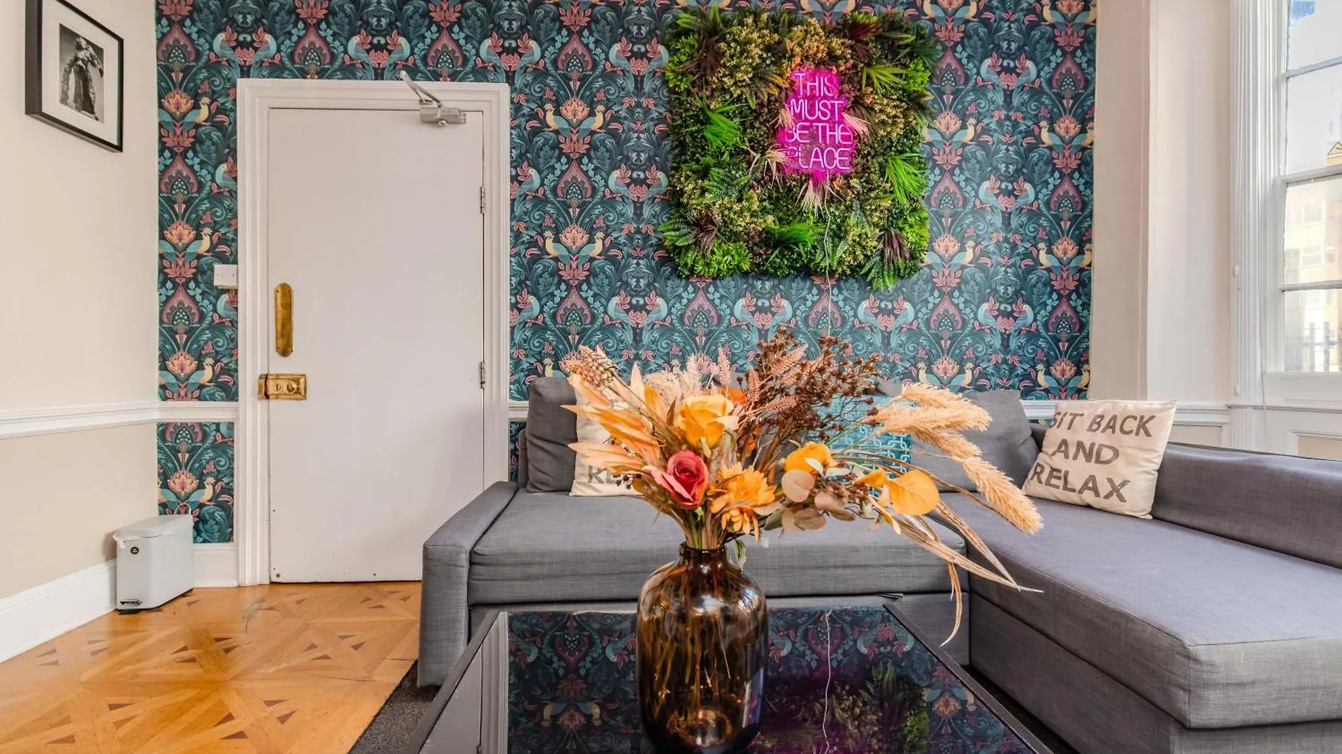 Apartment Grand Kemptown Residence L Spacious 5-Bedroom With Private Patio Brighton United Kingdom