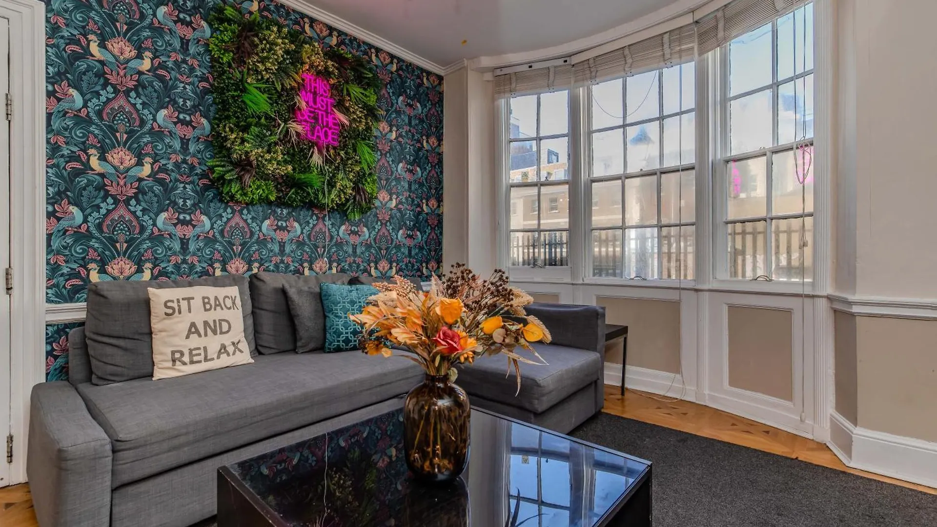 Grand Kemptown Residence L Spacious 5-Bedroom With Private Patio location